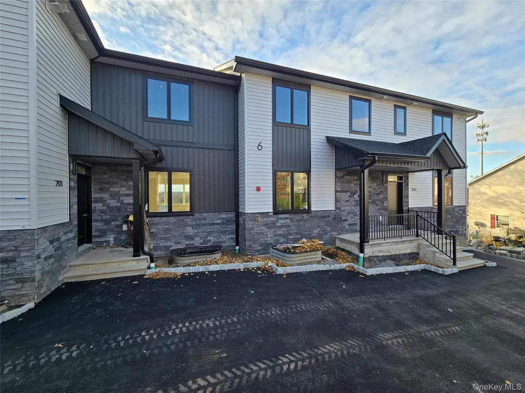 6 Milla Lane Spring Valley NY 10977
