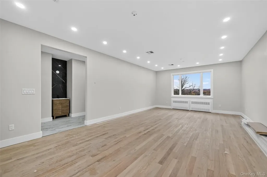 6 Milla Lane Spring Valley NY 10977