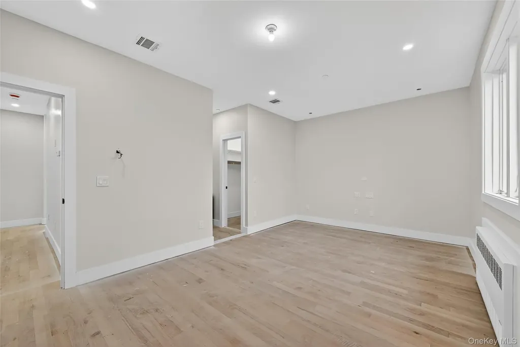 6 Milla Lane Spring Valley NY 10977
