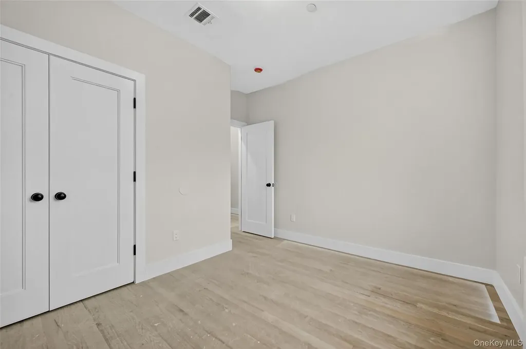 6 Milla Lane Spring Valley NY 10977