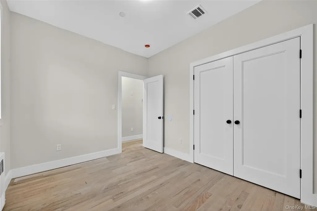 6 Milla Lane Spring Valley NY 10977