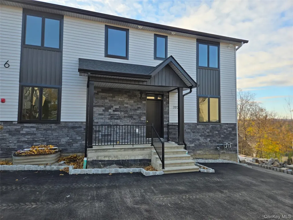 6 Milla Lane Spring Valley NY 10977