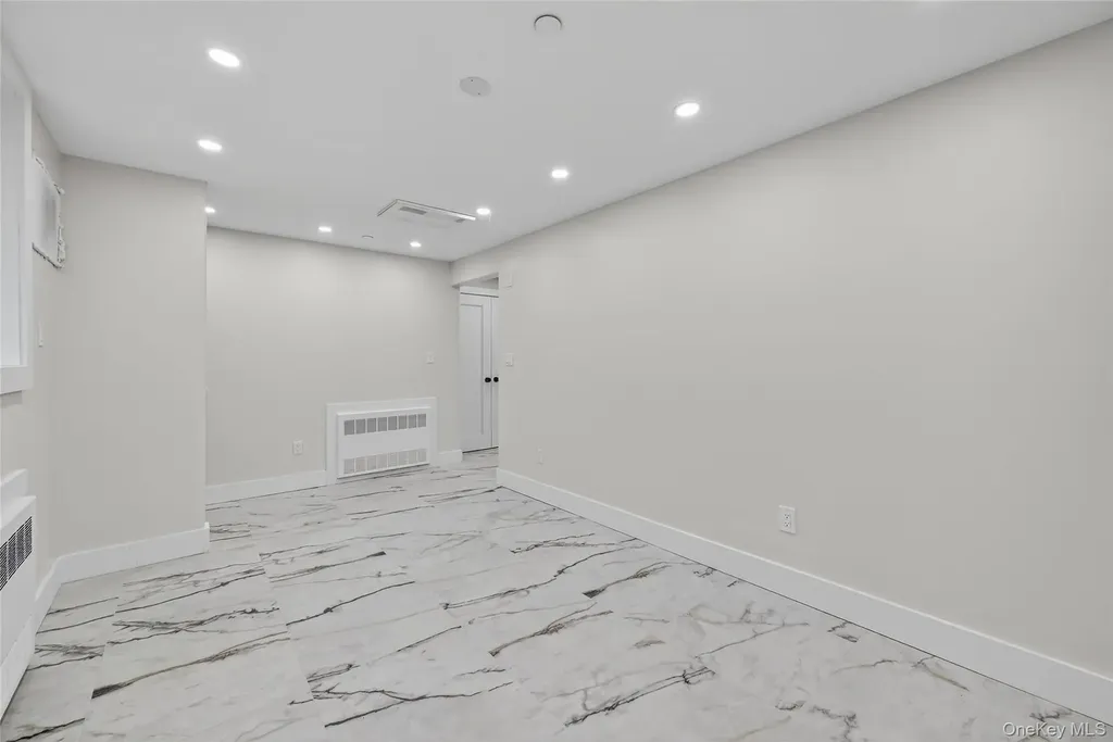 6 Milla Lane Spring Valley NY 10977