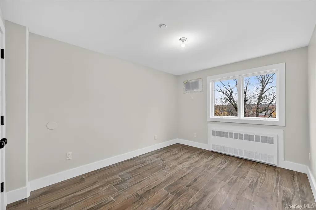 6 Milla Lane Spring Valley NY 10977