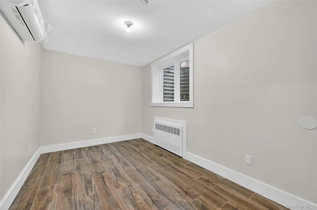 6 Milla Lane Spring Valley NY 10977