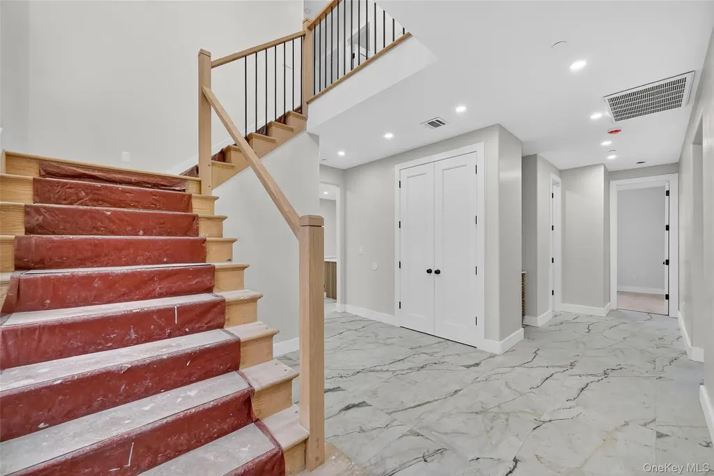 6 Milla Lane Spring Valley NY 10977