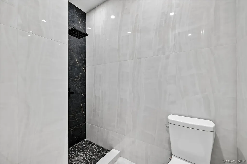 6 Milla Lane Spring Valley NY 10977