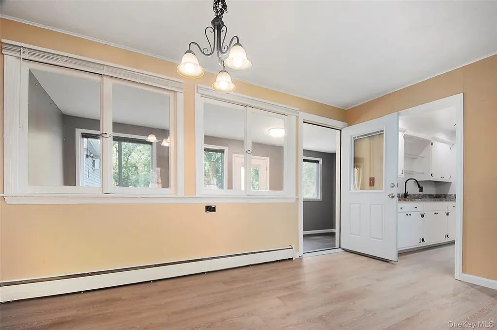 16 Martin Terrace Poughkeepsie NY 12603