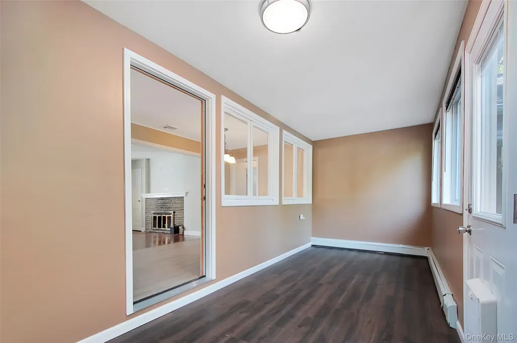 16 Martin Terrace Poughkeepsie NY 12603