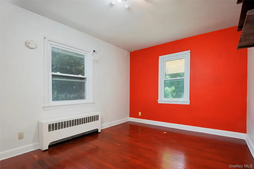 16 Martin Terrace Poughkeepsie NY 12603