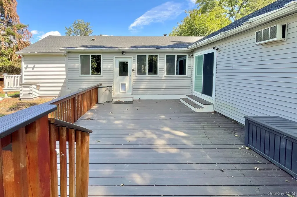 16 Martin Terrace Poughkeepsie NY 12603