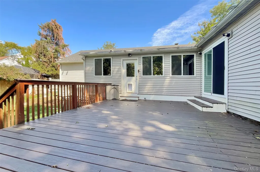 16 Martin Terrace Poughkeepsie NY 12603