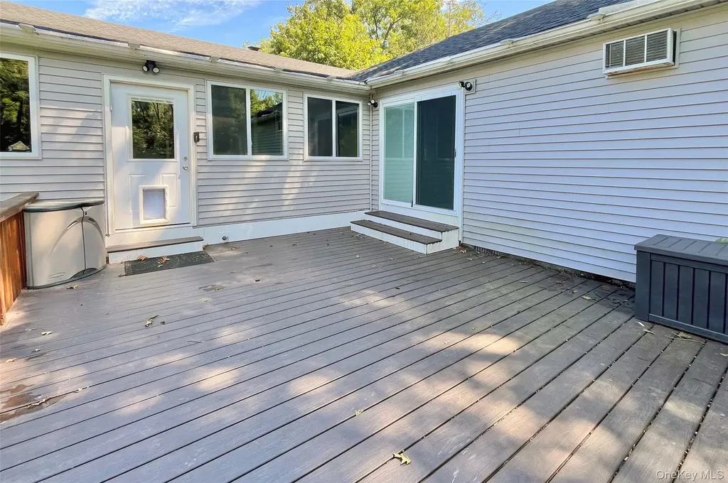 16 Martin Terrace Poughkeepsie NY 12603