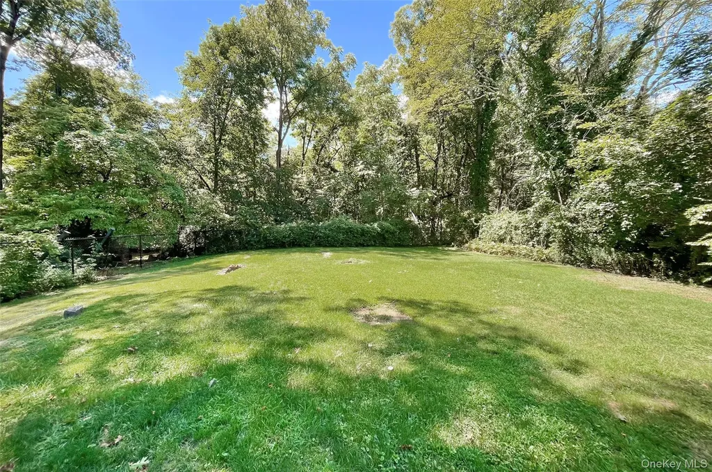 16 Martin Terrace Poughkeepsie NY 12603