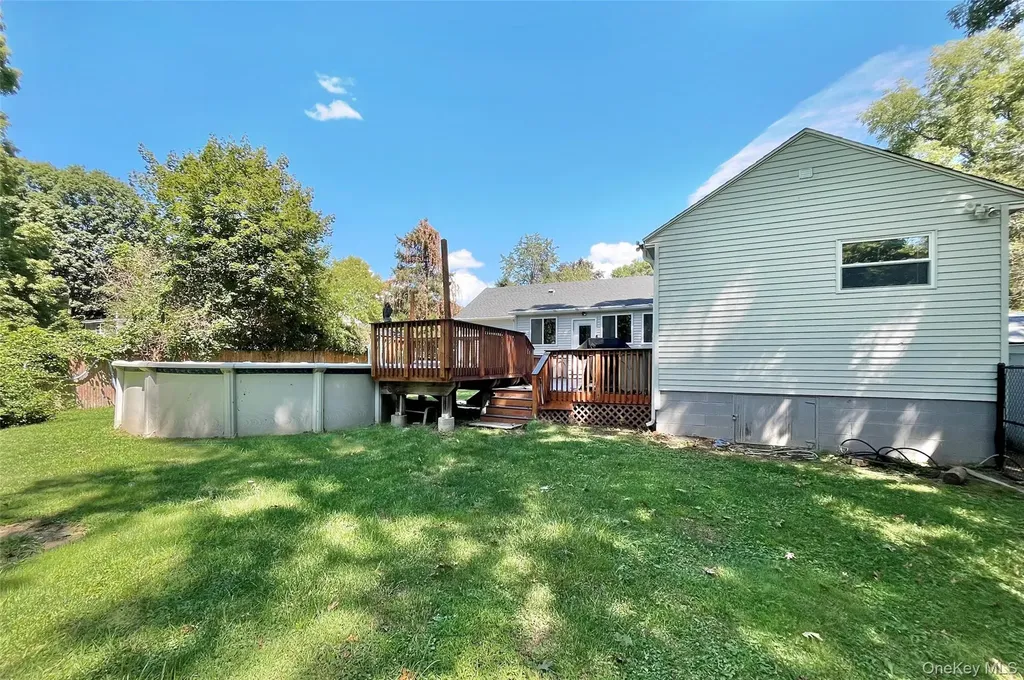 16 Martin Terrace Poughkeepsie NY 12603