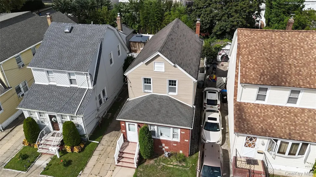 105 Pilgrim Place Valley Stream NY 11580
