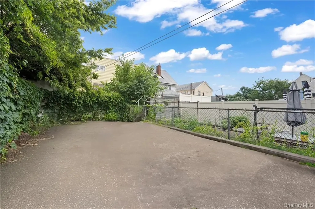 1259 80th Street Brooklyn NY 11228