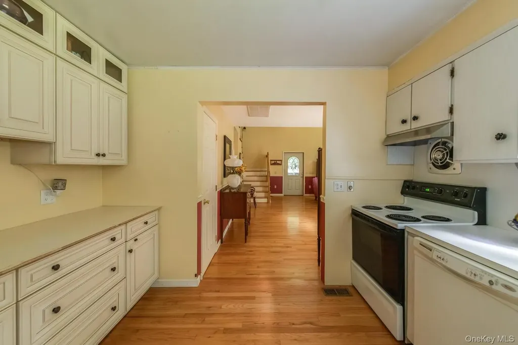 12 Skytop Ridge Rhinebeck NY 12572