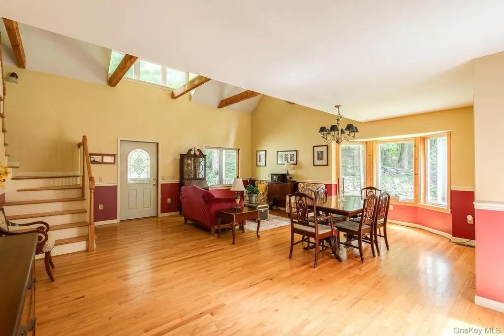 12 Skytop Ridge Rhinebeck NY 12572