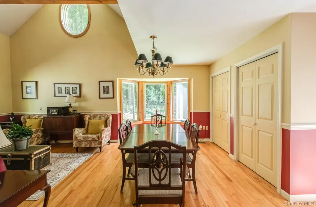 12 Skytop Ridge Rhinebeck NY 12572