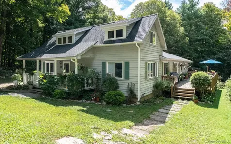 12 Skytop Ridge Rhinebeck NY 12572