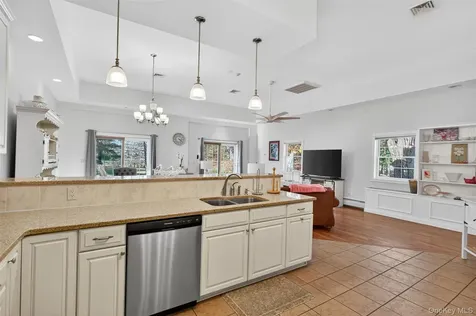 412 Ruskey Lane Hyde Park NY 12538