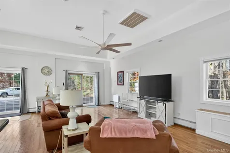 412 Ruskey Lane Hyde Park NY 12538