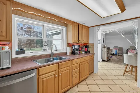 412 Ruskey Lane Hyde Park NY 12538