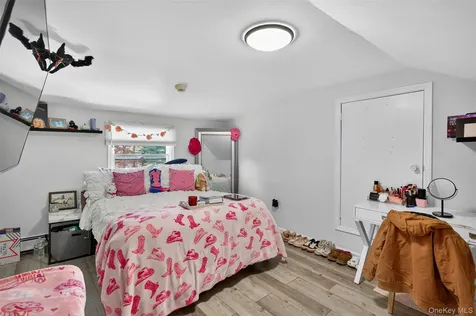 412 Ruskey Lane Hyde Park NY 12538