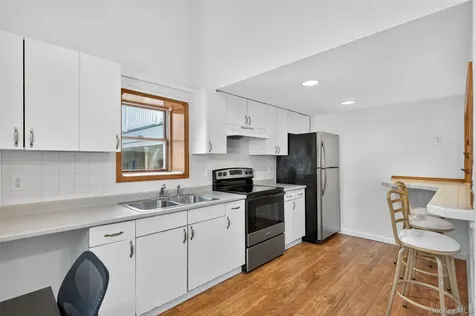 412 Ruskey Lane Hyde Park NY 12538