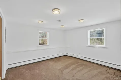 412 Ruskey Lane Hyde Park NY 12538