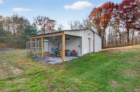 412 Ruskey Lane Hyde Park NY 12538