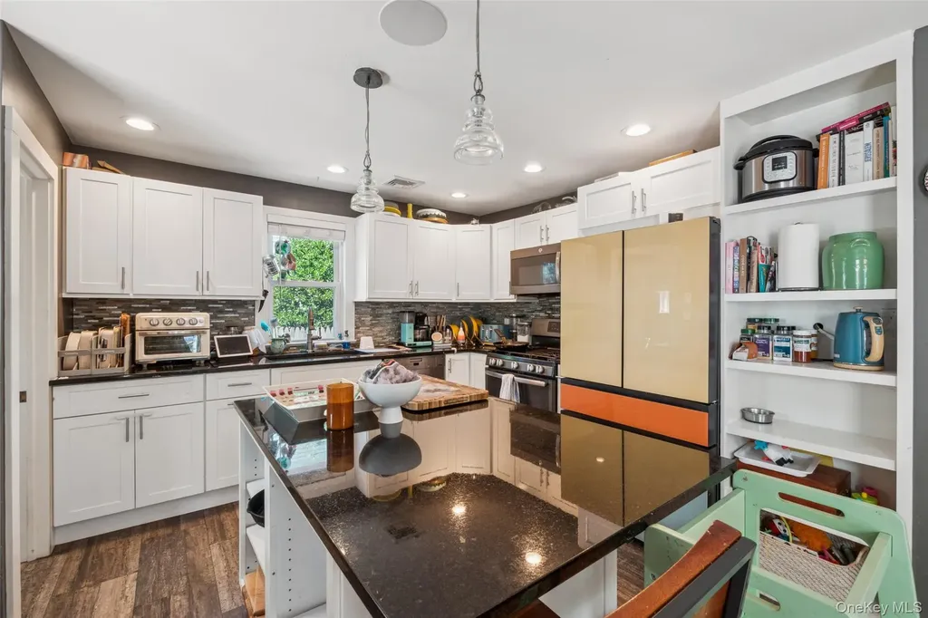 59 Jackson Avenue Huntington NY 11743