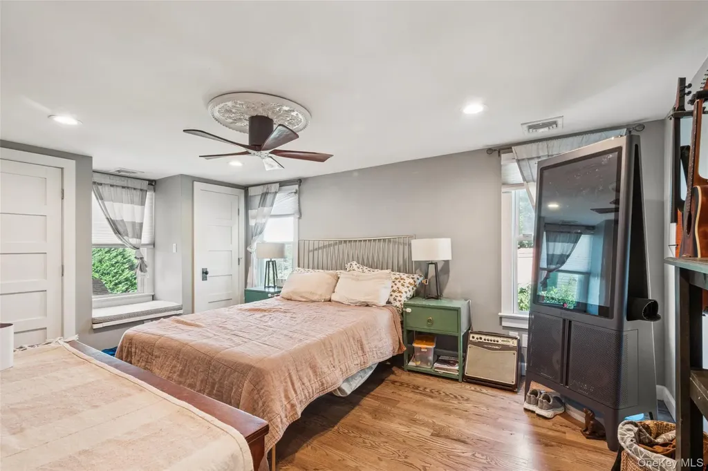 59 Jackson Avenue Huntington NY 11743