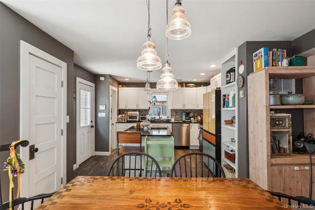 59 Jackson Avenue Huntington NY 11743
