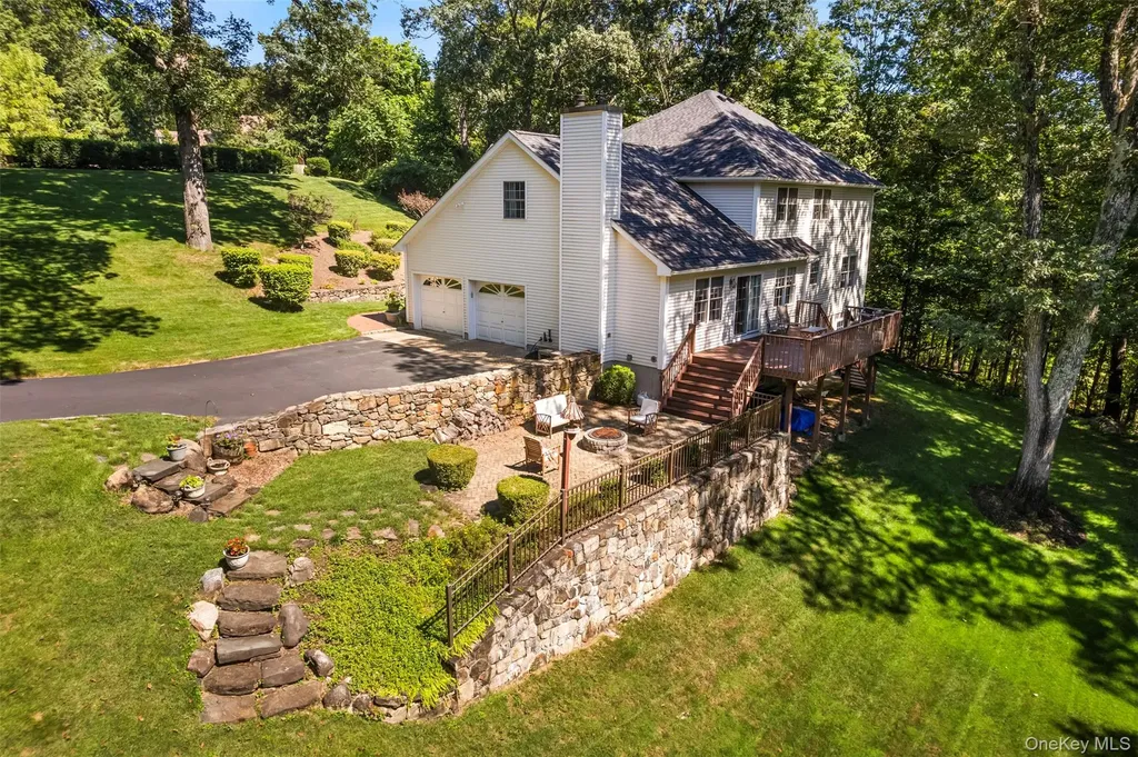 17 Ruby Lane Carmel NY 10512