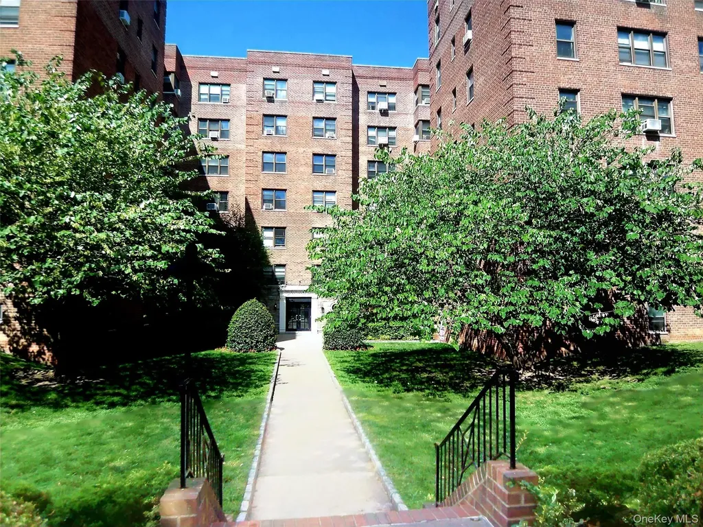 485 E Lincoln Avenue Mount Vernon NY 10552