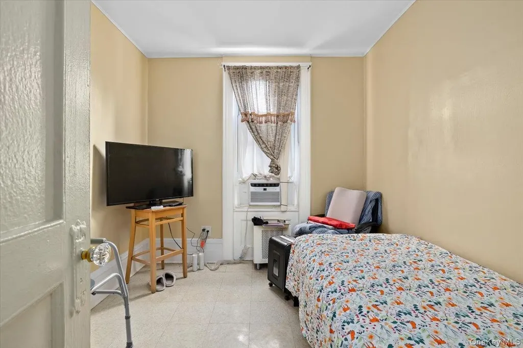 515 E 26th Street Brooklyn NY 11210
