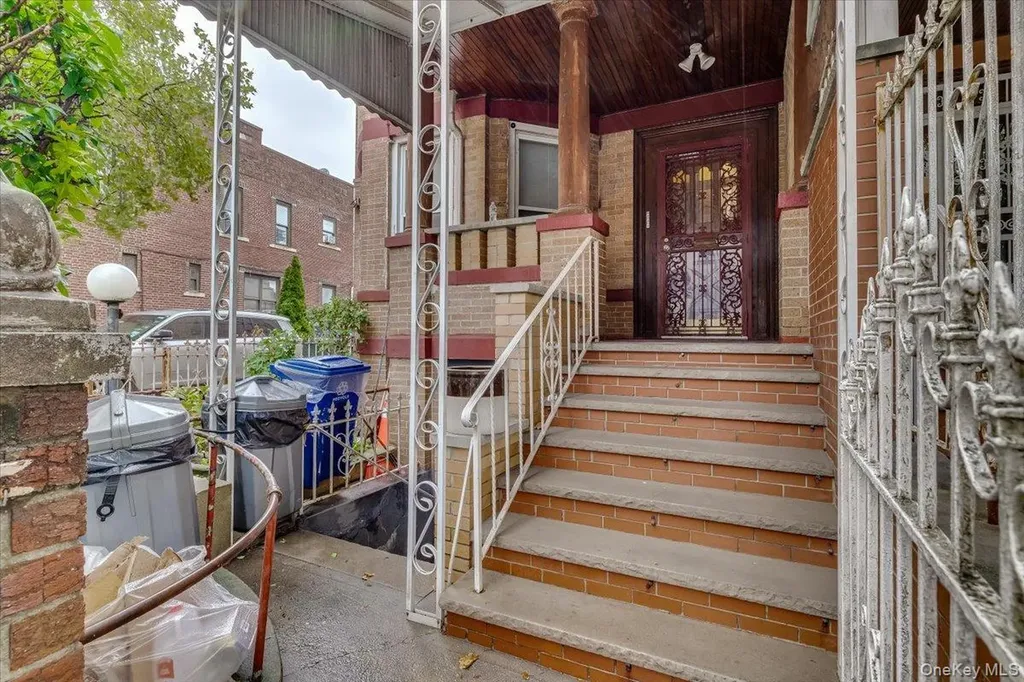 515 E 26th Street Brooklyn NY 11210