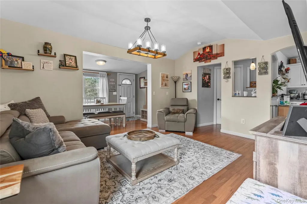 2 Glenbrook Road Carmel NY 10512