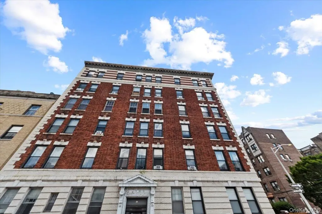 92 Hamilton Avenue Yonkers NY 10705