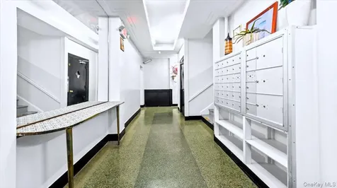 92 Hamilton Avenue Yonkers NY 10705