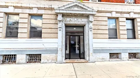 92 Hamilton Avenue Yonkers NY 10705