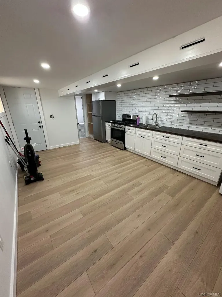 964 E 42nd Street Brooklyn NY 11210