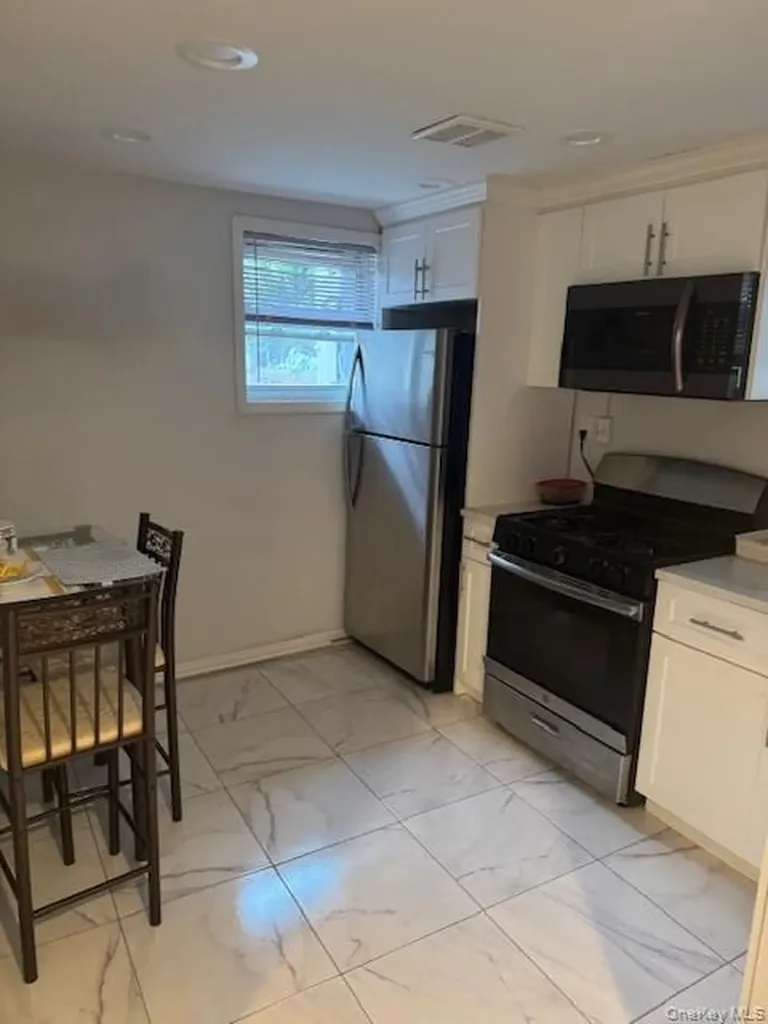 841 E 226th Street Bronx NY 10466