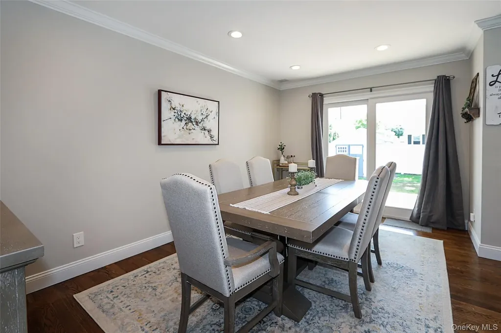 1057 Thompson Drive Bay Shore NY 11706