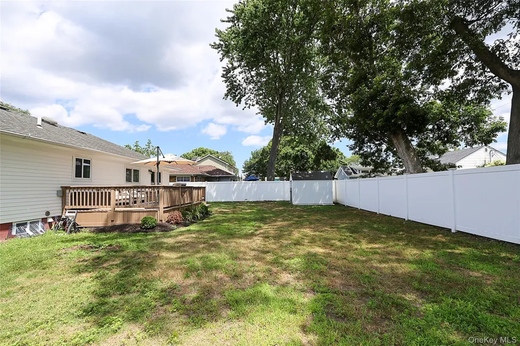 1057 Thompson Drive Bay Shore NY 11706