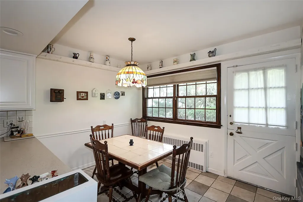 245 Birch Drive Roslyn NY 11576