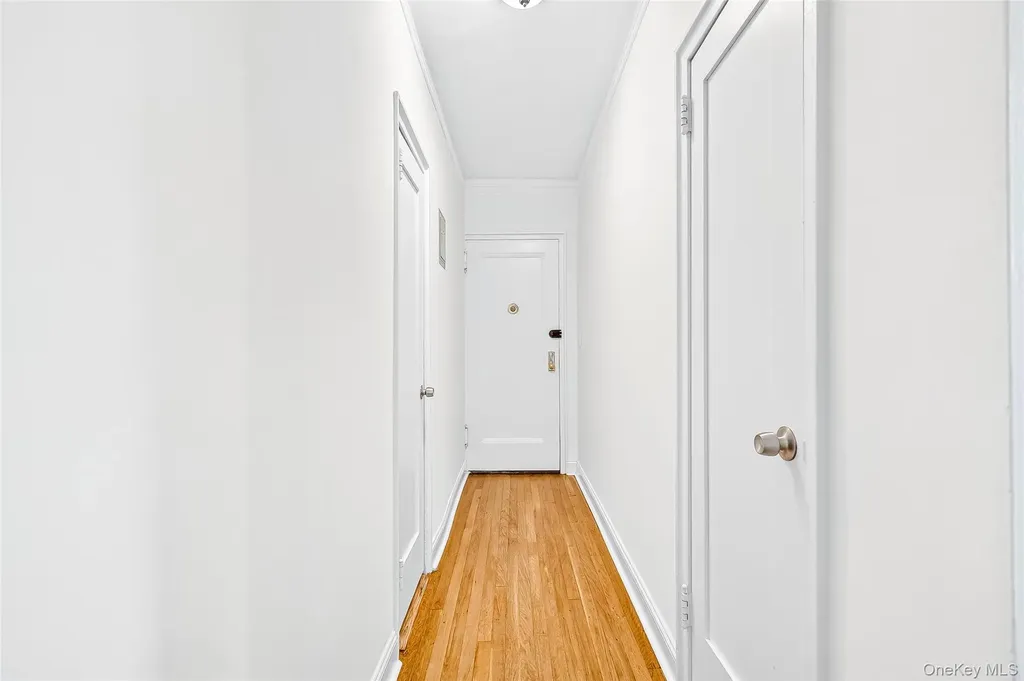 190 E Mosholu Parkway S Bronx NY 10458