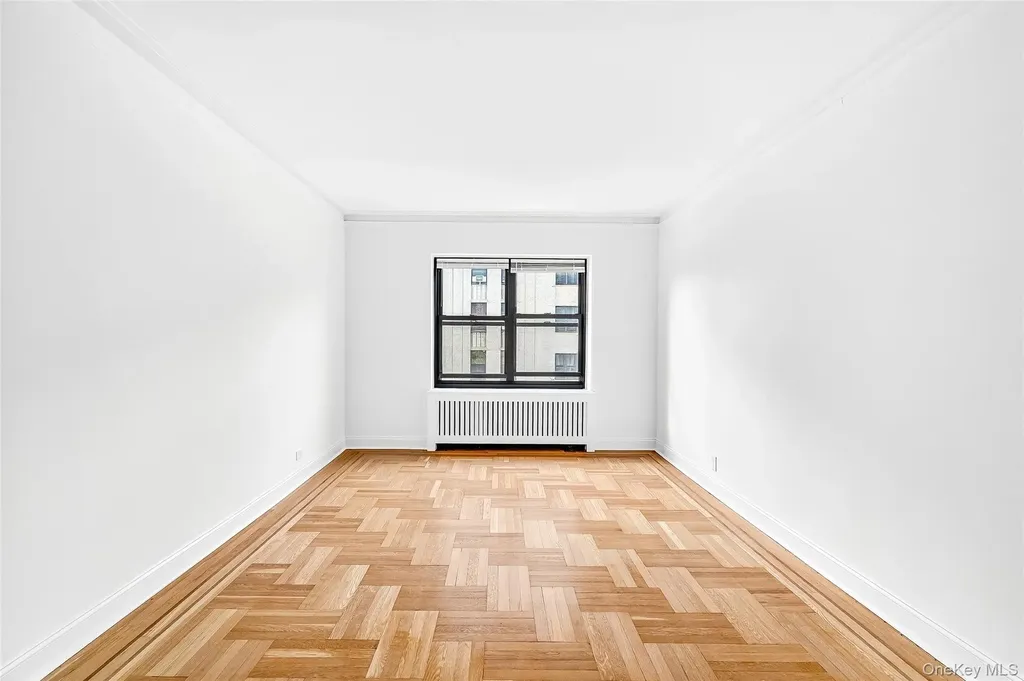 190 E Mosholu Parkway S Bronx NY 10458